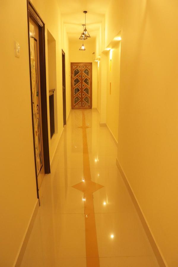 Grand Suites Srirangam Tiruchirappalli Exteriör bild