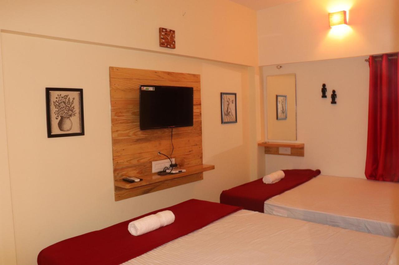 Grand Suites Srirangam Tiruchirappalli Exteriör bild