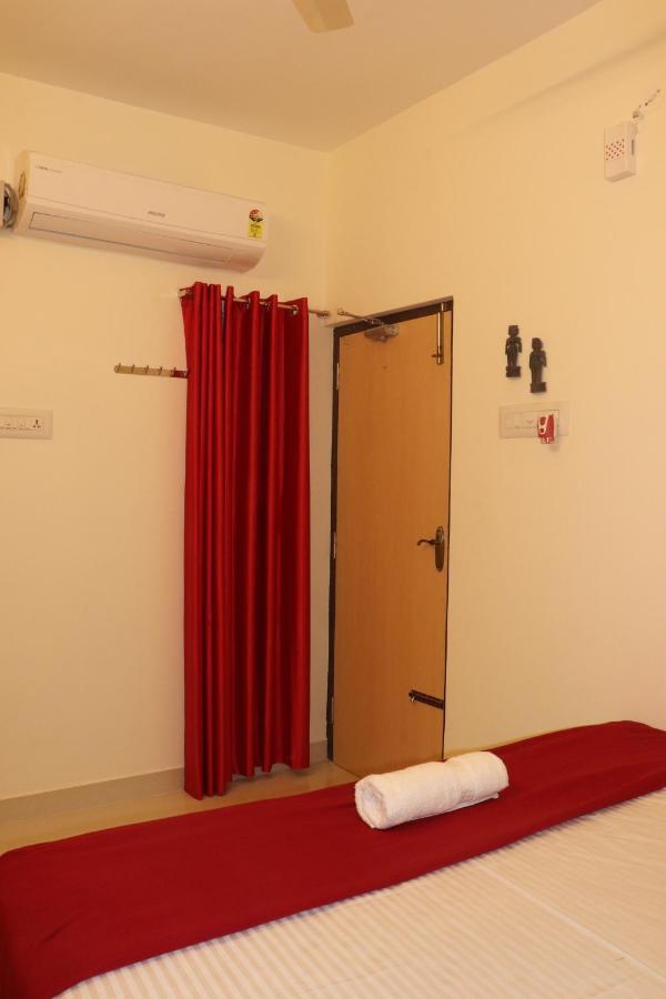 Grand Suites Srirangam Tiruchirappalli Exteriör bild