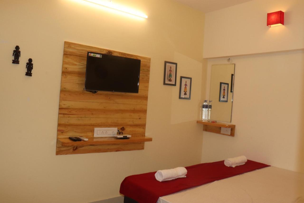 Grand Suites Srirangam Tiruchirappalli Exteriör bild